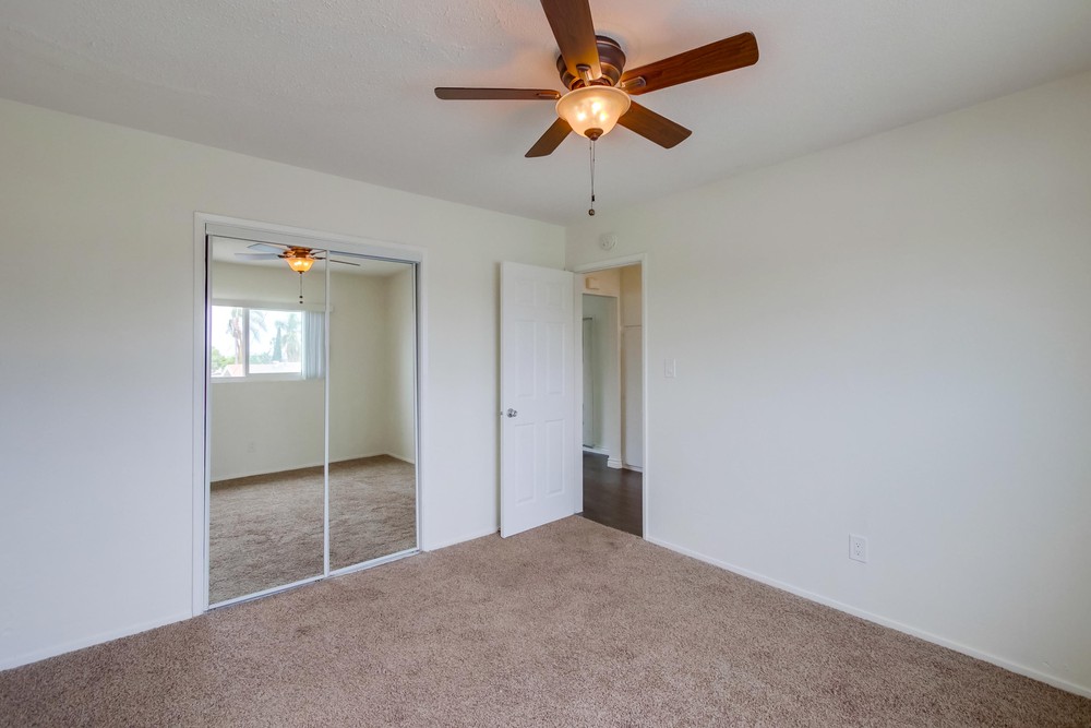 Virtual tour photo 20 of 25 for 3827 Wilson Ave #10