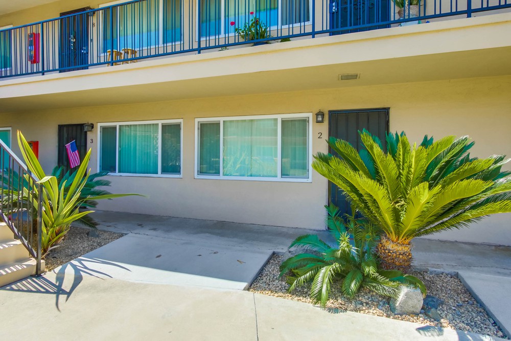 Virtual tour photo 6 of 23 for 3827 Wilson Ave #2
