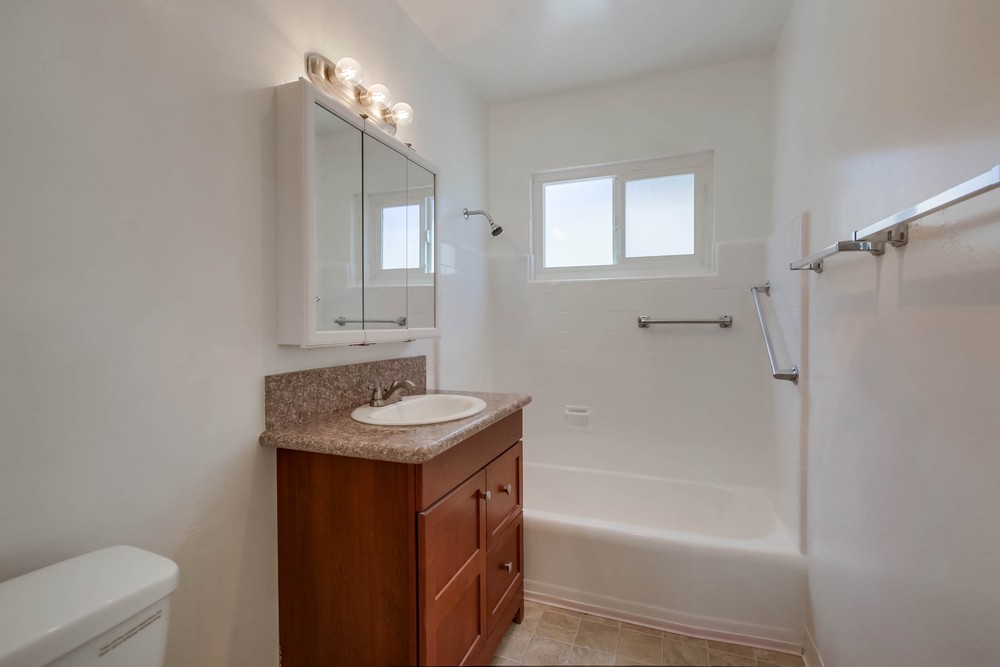 Virtual tour photo 24 of 23 for 3827 Wilson Ave #2