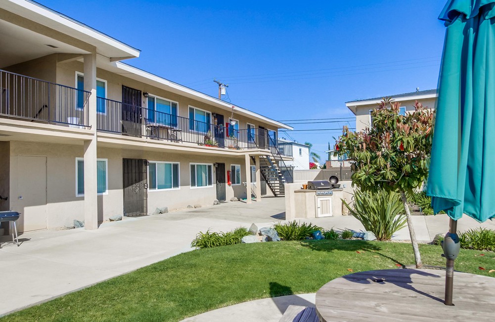 Virtual tour photo 8 of 32 for 3827 Wilson Ave Unit #3843-8