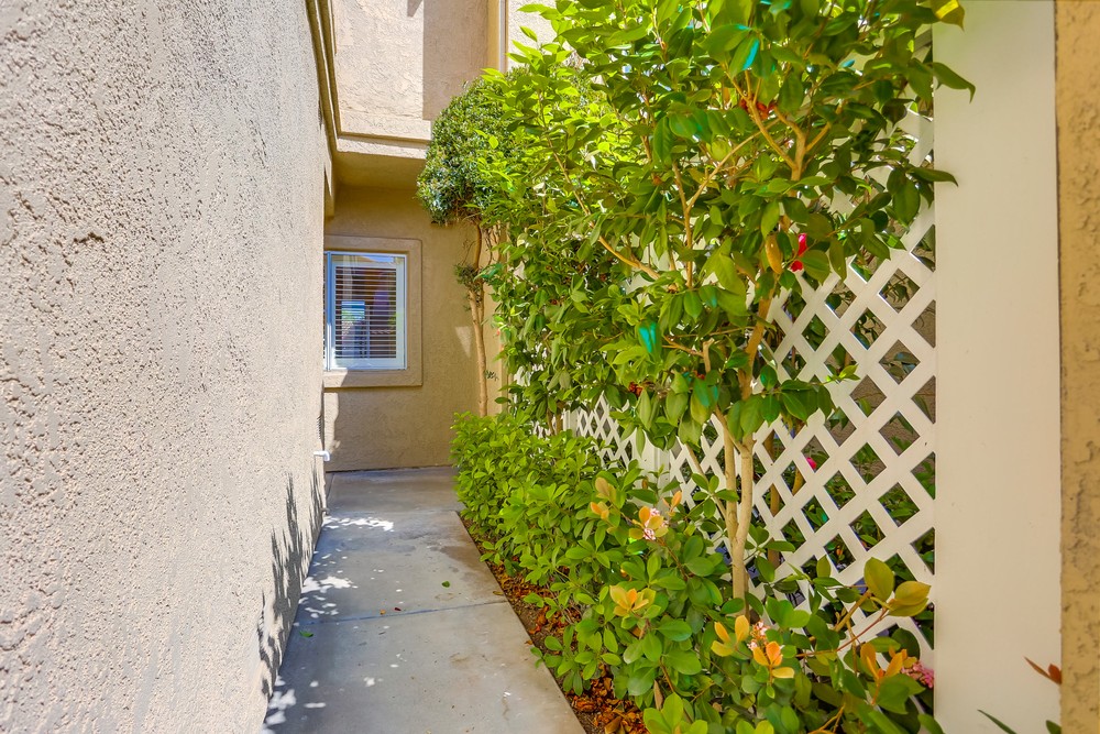 Virtual tour photo 6 of 46 for 3830 Creststone Pl