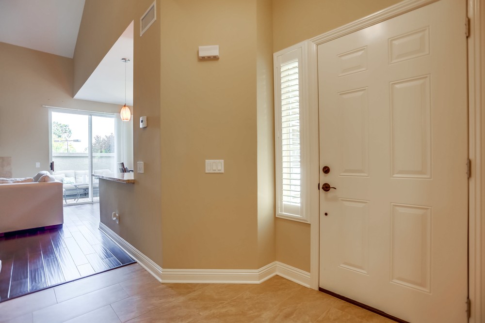 Virtual tour photo 9 of 46 for 3830 Creststone Pl