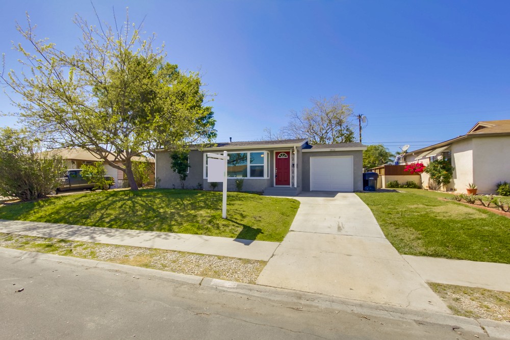 Virtual tour photo 3 of 32 for 3832 Loma Alta Dr