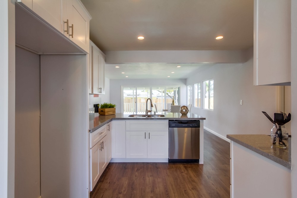 Virtual tour photo 9 of 32 for 3832 Loma Alta Dr