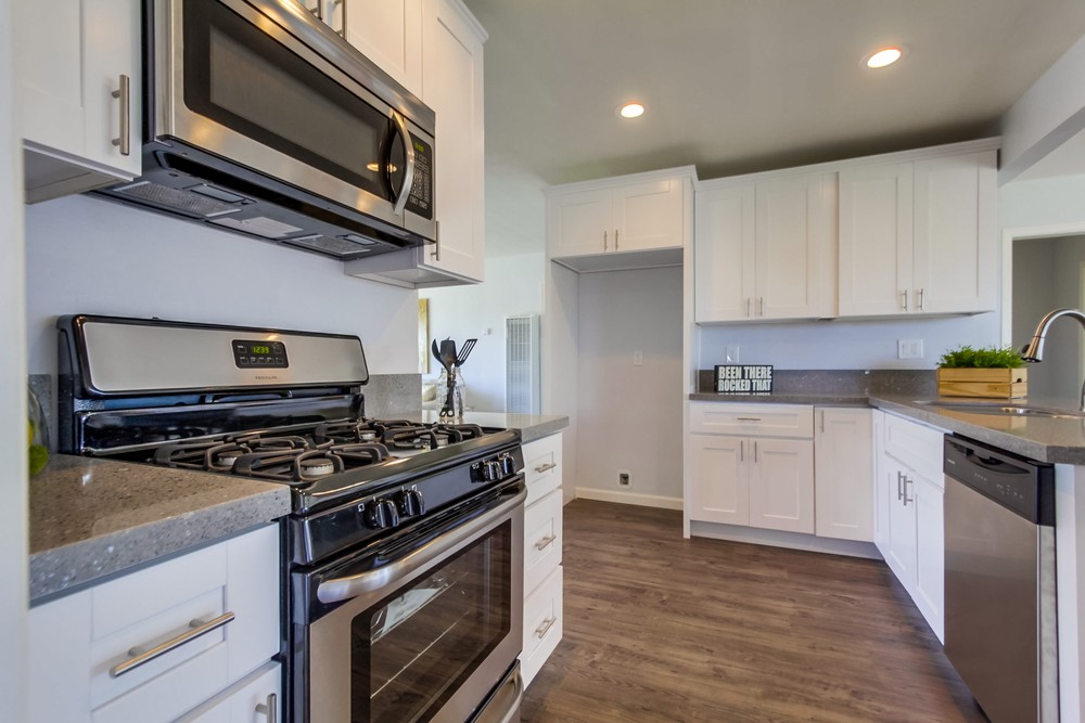 Virtual tour photo 12 of 32 for 3832 Loma Alta Dr