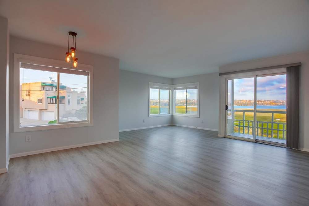 Virtual tour photo 7 of 72 for 3833 Lamont St