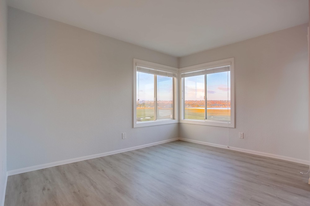 Virtual tour photo 10 of 72 for 3833 Lamont St