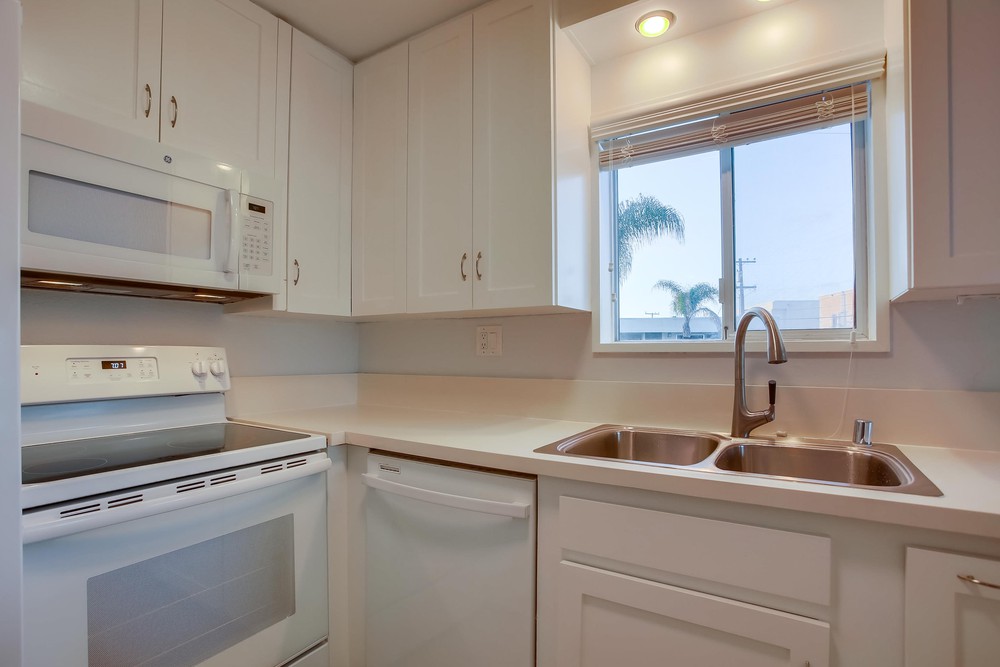 Virtual tour photo 17 of 72 for 3833 Lamont St