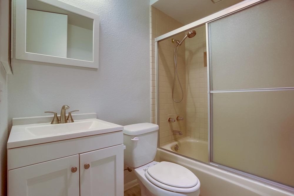 Virtual tour photo 21 of 72 for 3833 Lamont St