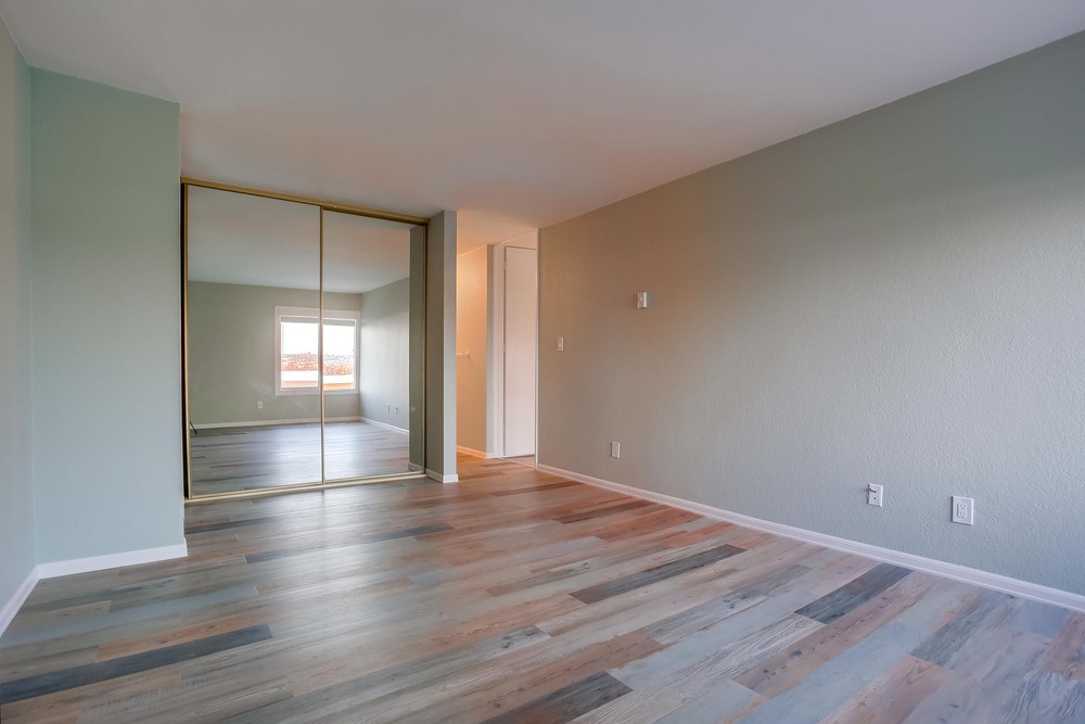 Virtual tour photo 26 of 72 for 3833 Lamont St