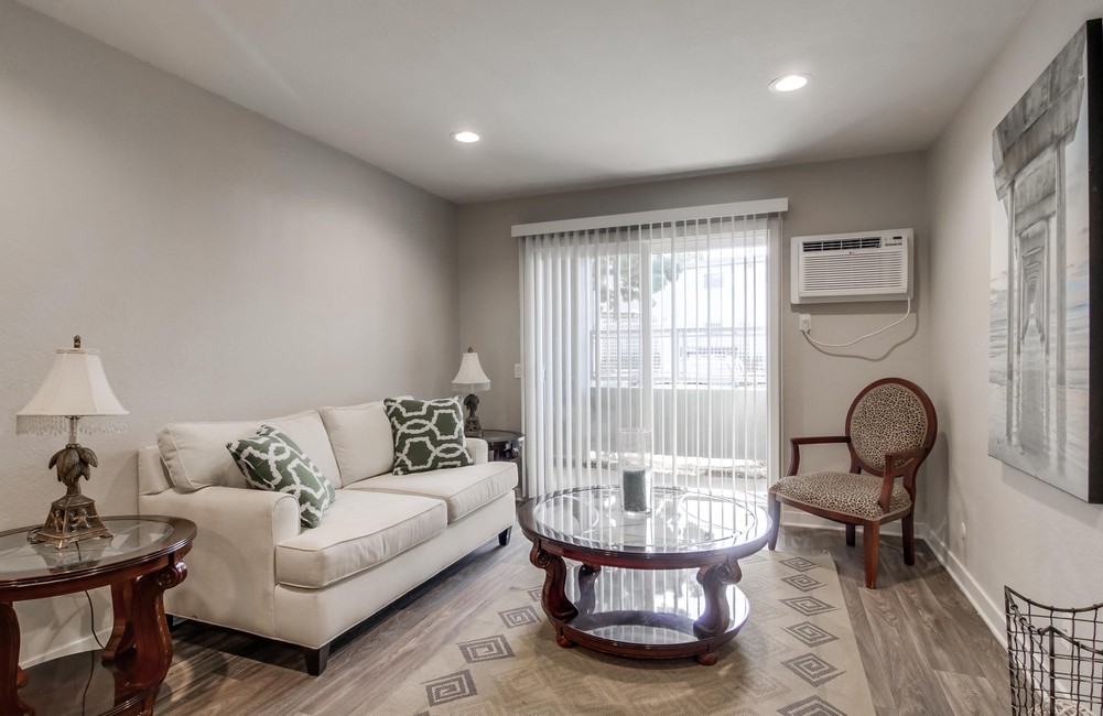 Virtual tour photo 3 of 17 for 3833 Midway Dr