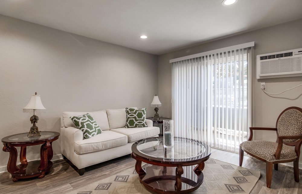 Virtual tour photo 5 of 17 for 3833 Midway Dr
