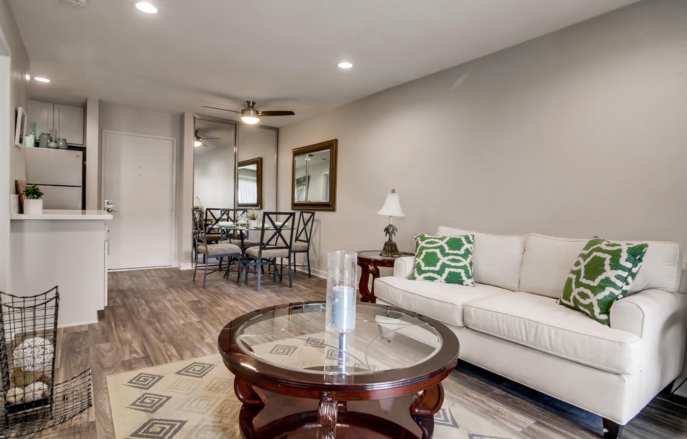Virtual tour photo 7 of 17 for 3833 Midway Dr