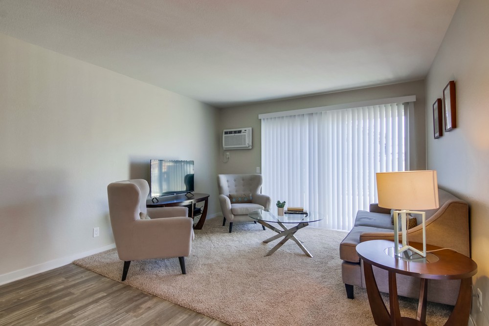 Virtual tour photo 5 of 51 for 3833 Midway Dr
