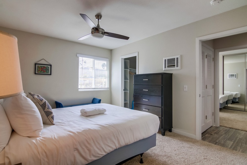 Virtual tour photo 26 of 51 for 3833 Midway Dr