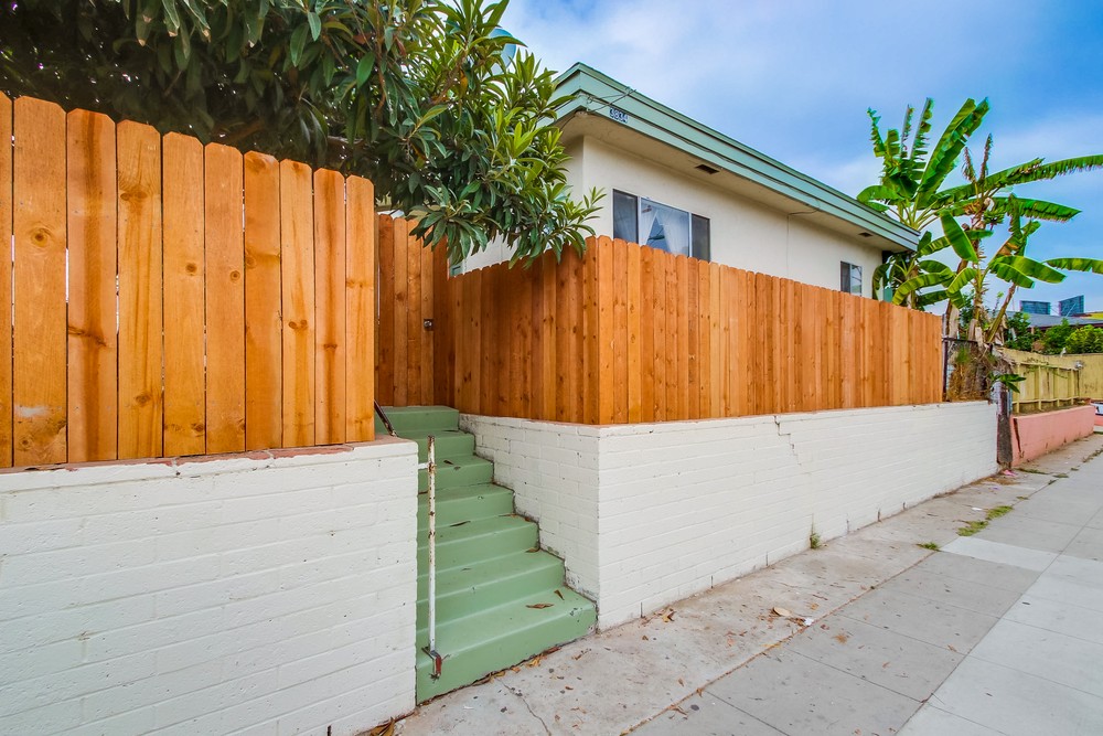 Virtual tour photo 3 of 22 for 3834 Euclid Ave
