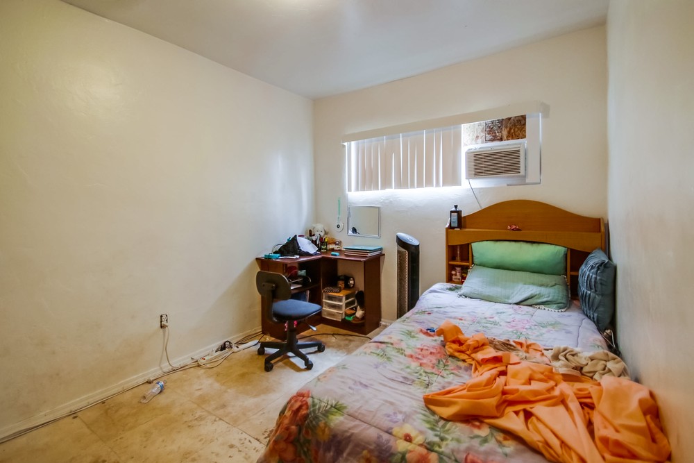 Virtual tour photo 12 of 22 for 3834 Euclid Ave