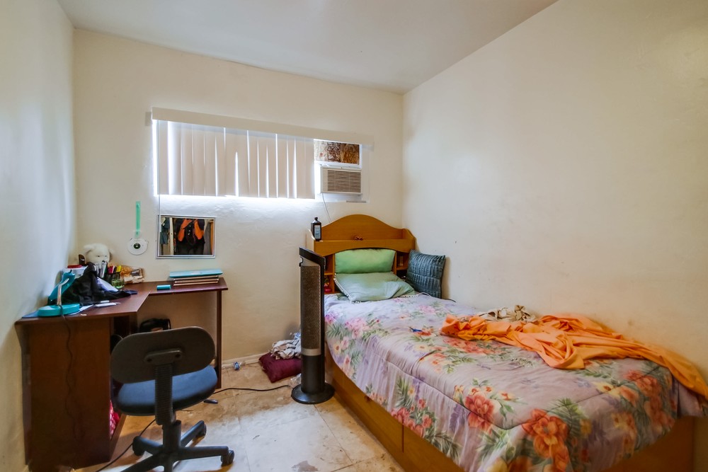 Virtual tour photo 13 of 22 for 3834 Euclid Ave