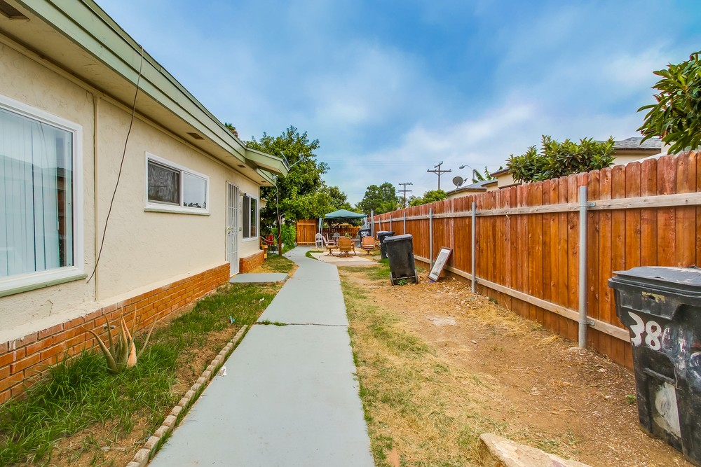 Virtual tour photo 16 of 22 for 3834 Euclid Ave