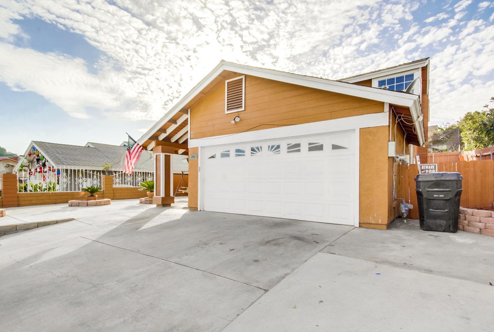 Virtual tour photo 5 of 45 for 384 Brandywood St