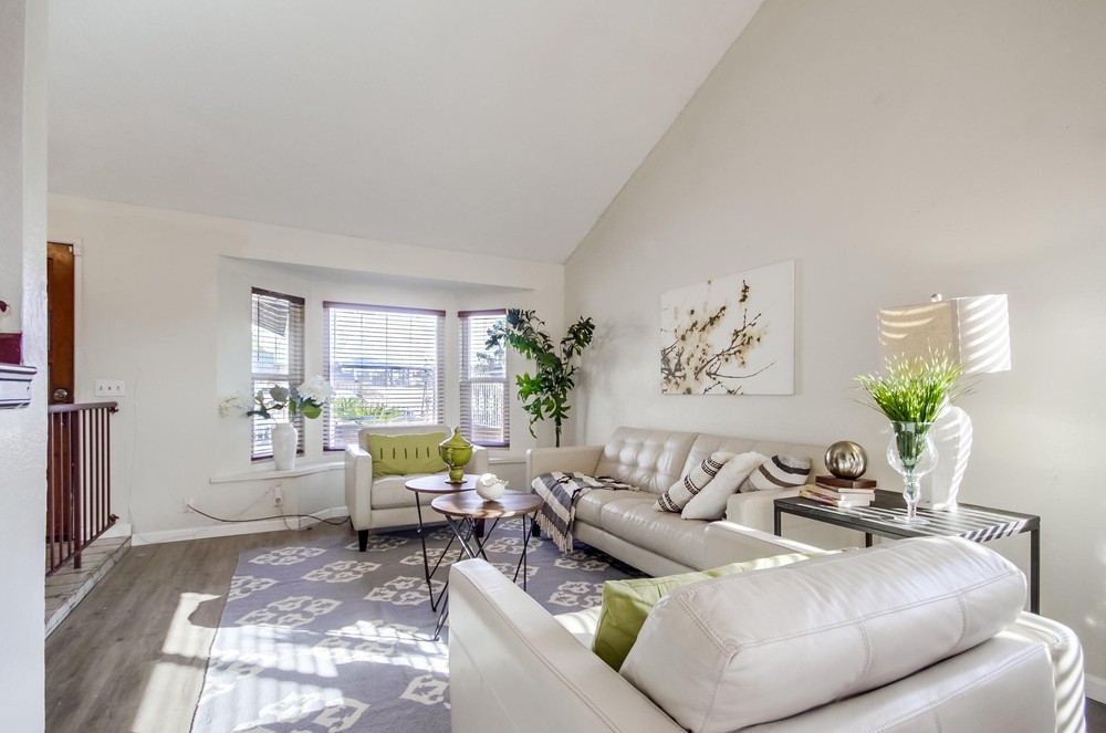 Virtual tour photo 9 of 45 for 384 Brandywood St