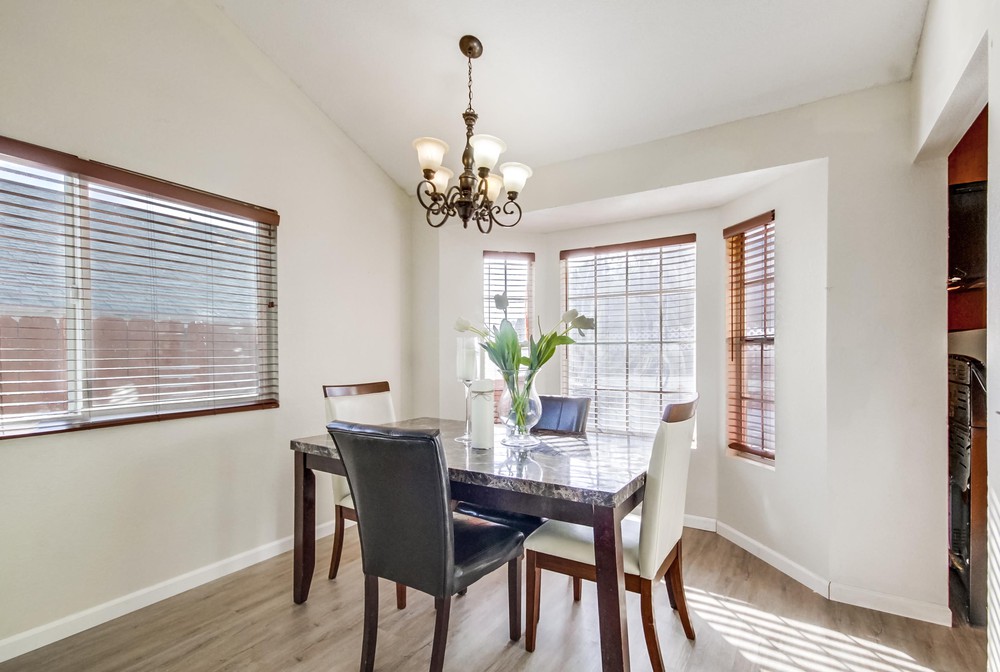 Virtual tour photo 13 of 45 for 384 Brandywood St