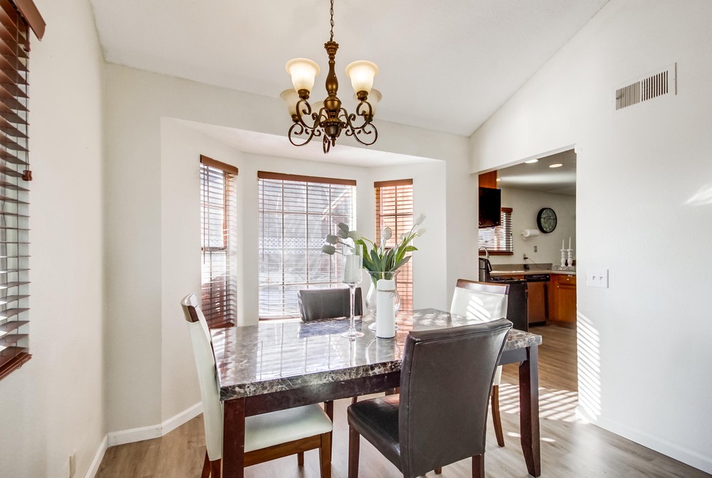 Virtual tour photo 14 of 45 for 384 Brandywood St