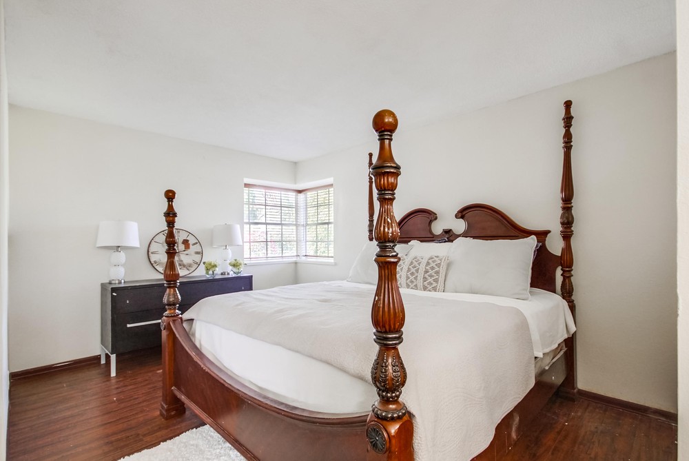 Virtual tour photo 25 of 45 for 384 Brandywood St