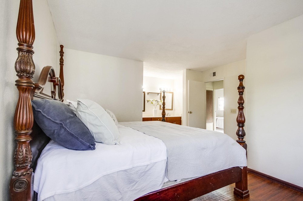 Virtual tour photo 27 of 45 for 384 Brandywood St