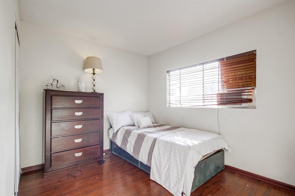 Virtual tour photo 35 of 45 for 384 Brandywood St