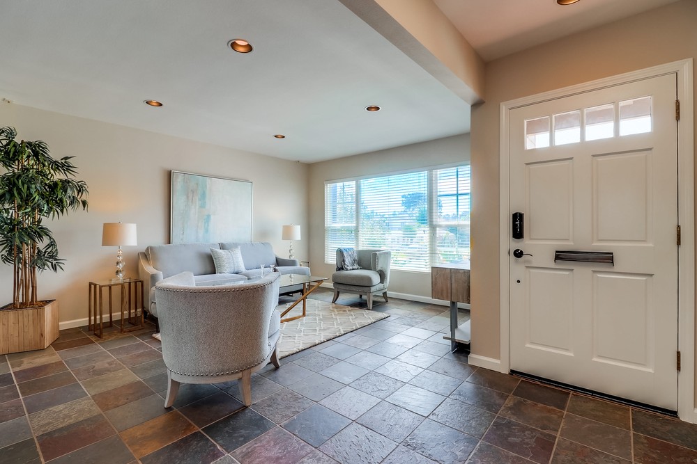 Virtual tour photo 8 of 68 for 3840 Talbot St