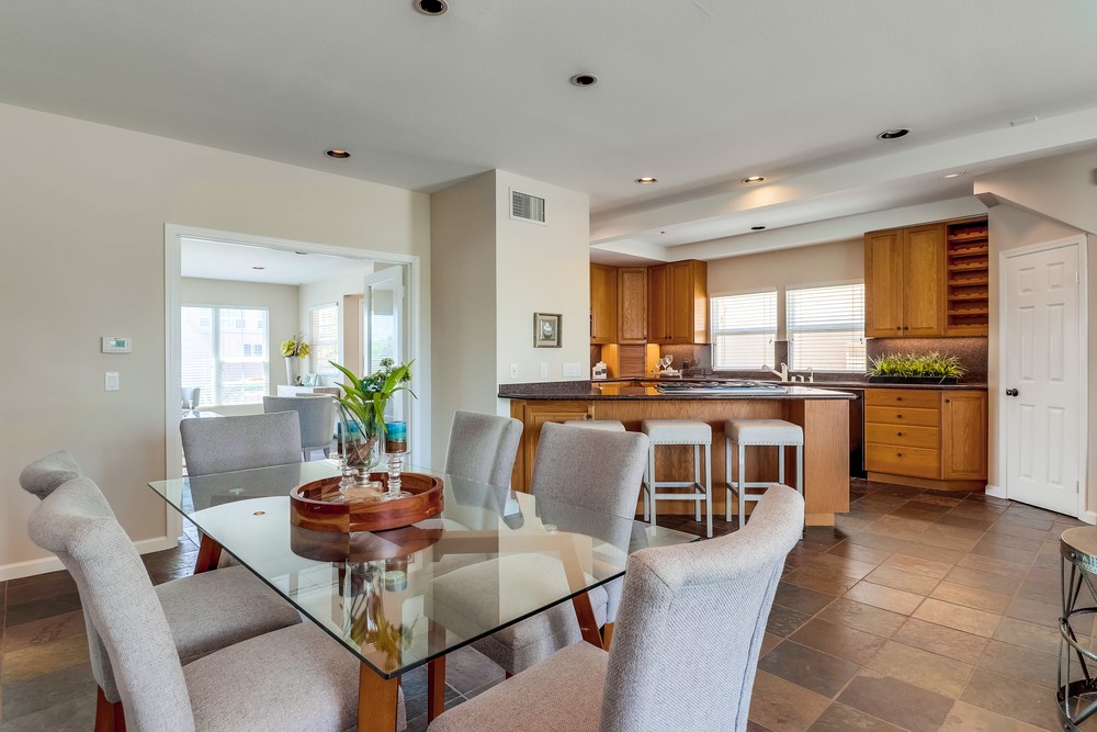 Virtual tour photo 16 of 68 for 3840 Talbot St