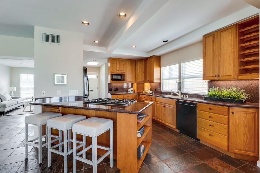 Virtual tour photo 19 of 68 for 3840 Talbot St