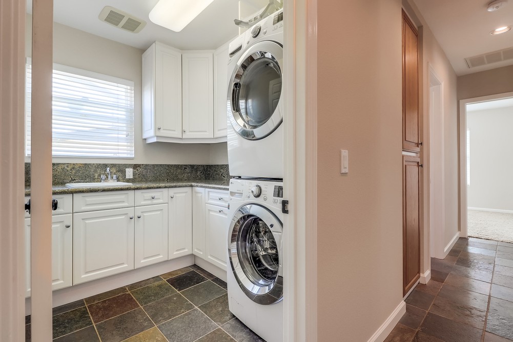 Virtual tour photo 58 of 68 for 3840 Talbot St