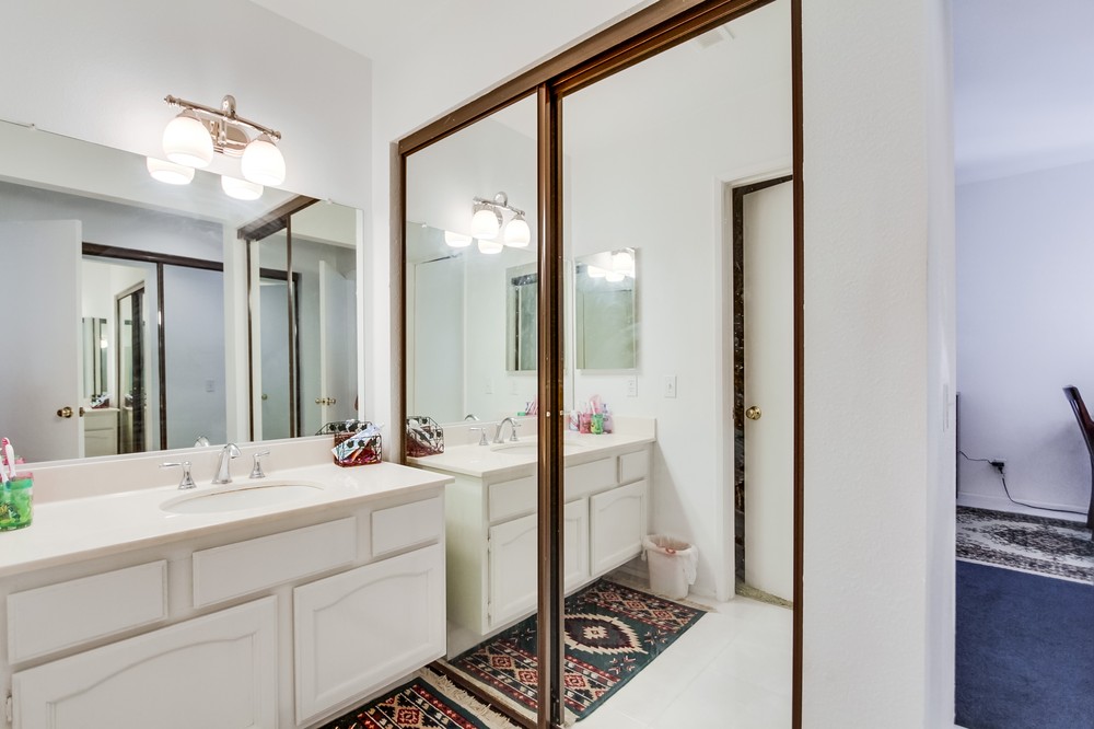 Virtual tour photo 25 of 30 for 3842 Creststone Place