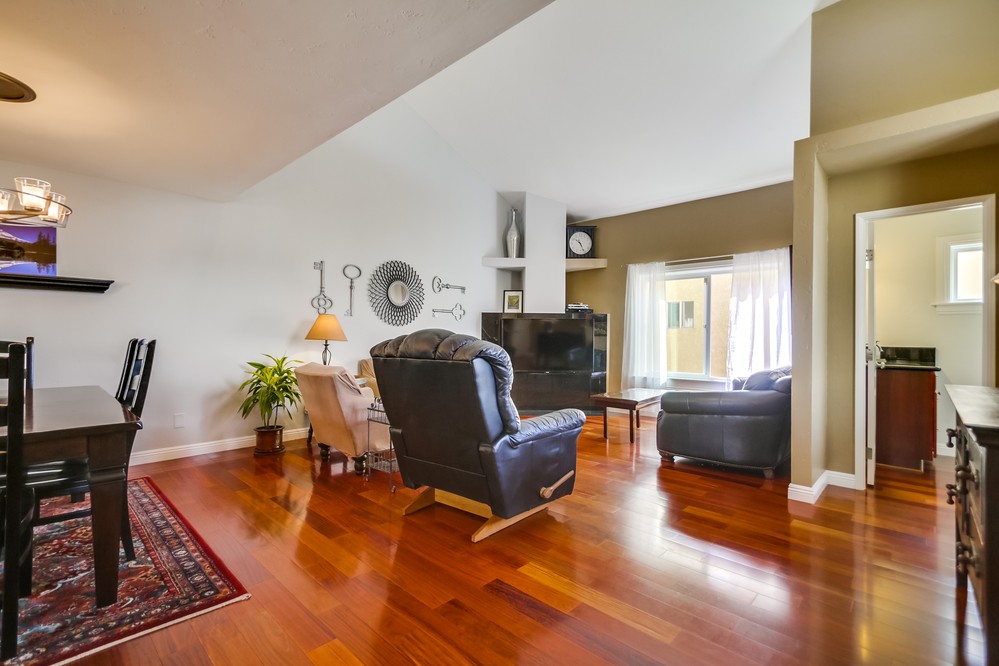 Virtual tour photo 7 of 42 for 3843 Riviera Drive