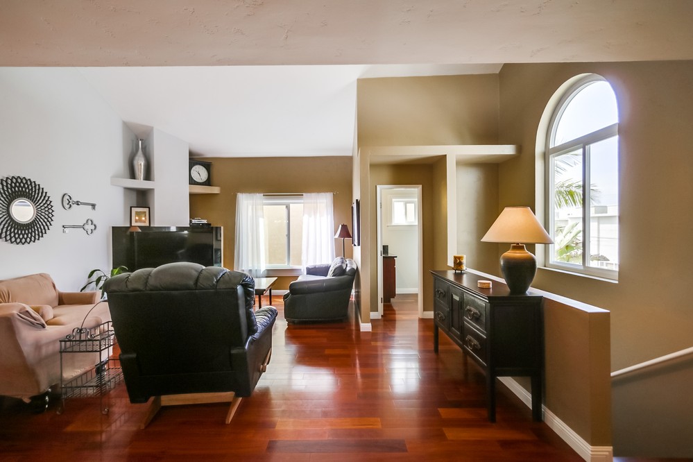 Virtual tour photo 8 of 42 for 3843 Riviera Drive