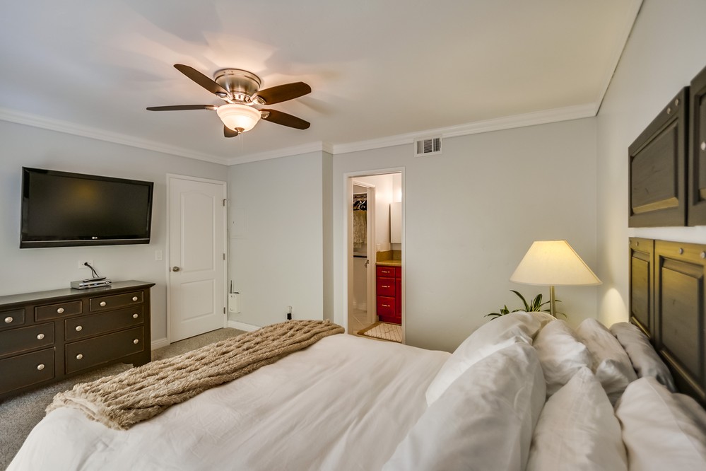 Virtual tour photo 33 of 42 for 3843 Riviera Drive