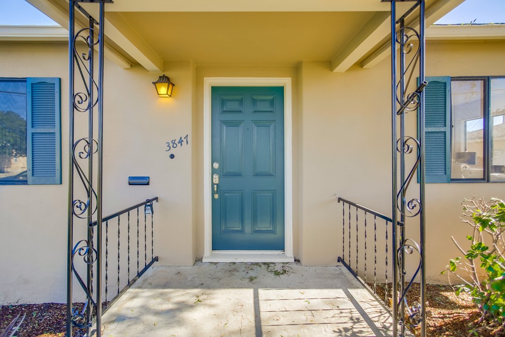 Virtual tour photo 9 of 39 for 3847 69th St