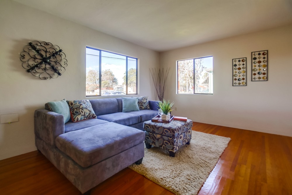 Virtual tour photo 11 of 39 for 3847 69th St