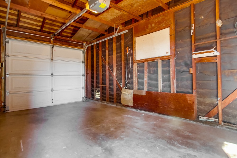 Virtual tour photo 33 of 39 for 3847 69th St