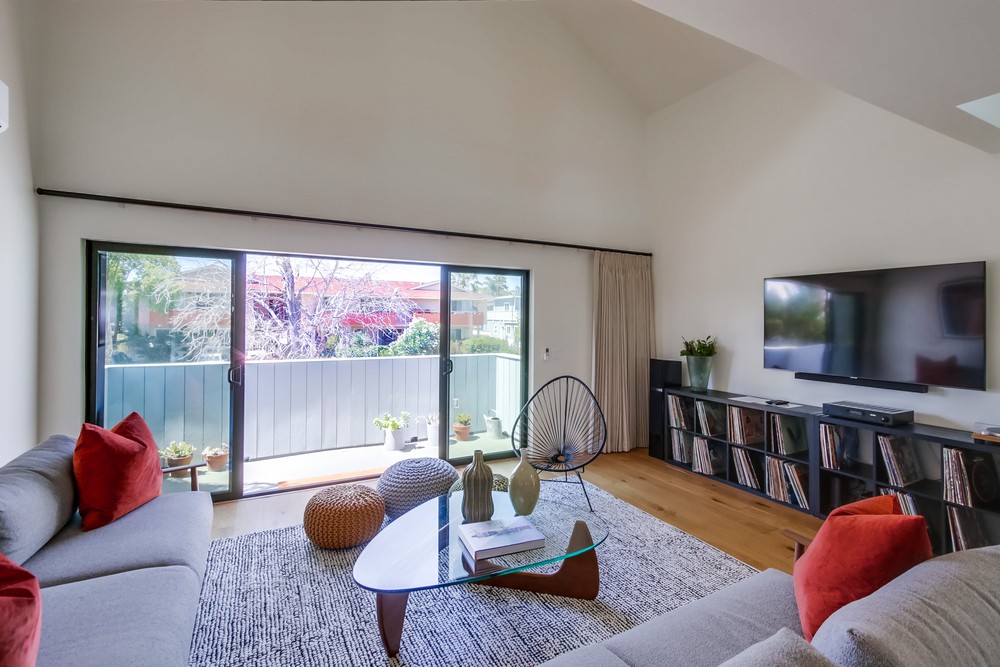 Virtual tour photo 11 of 59 for 3847 Sequoia St