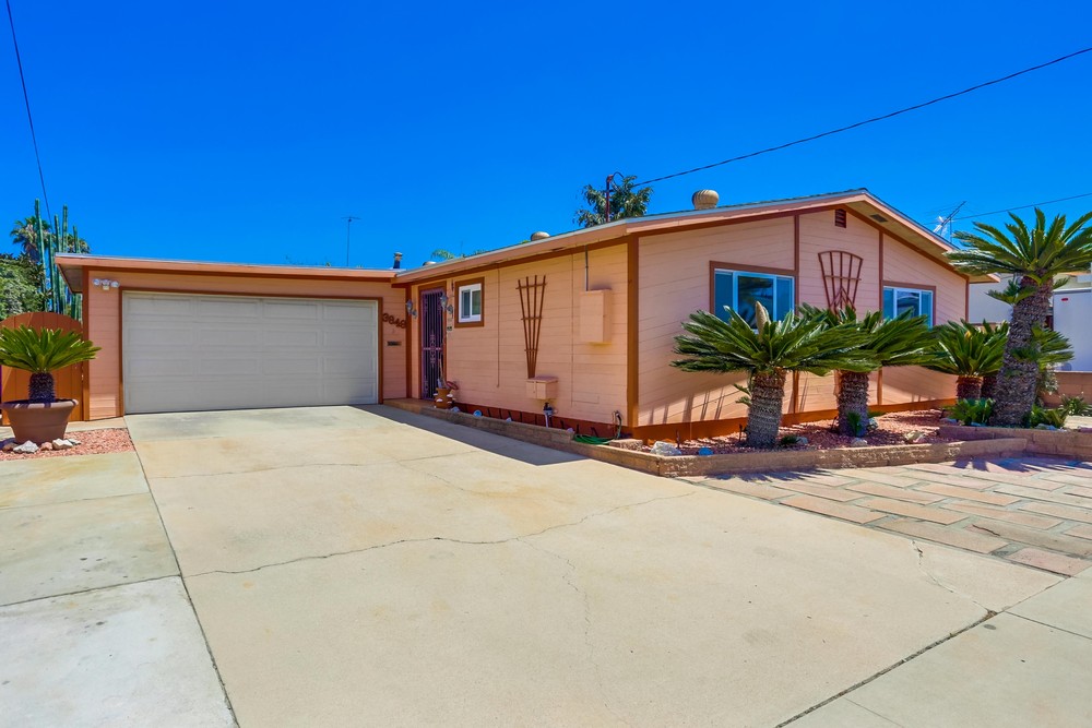 Virtual tour photo 1 of 33 for 3848 Boone St