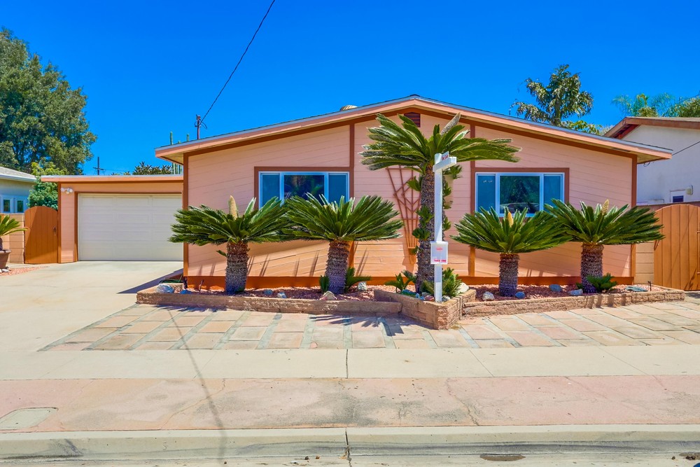 Virtual tour photo 3 of 33 for 3848 Boone St