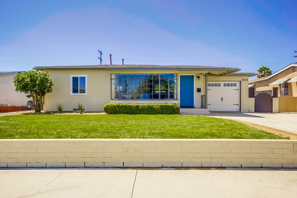 Virtual tour photo 3 of 42 for 3850 Loma Alta Dr
