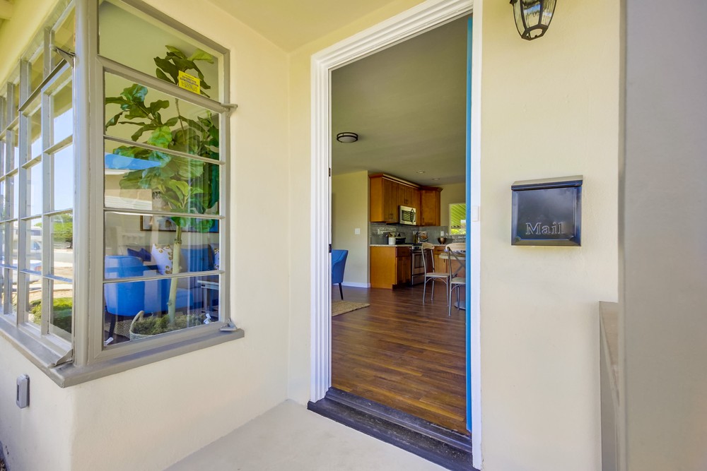 Virtual tour photo 10 of 42 for 3850 Loma Alta Dr