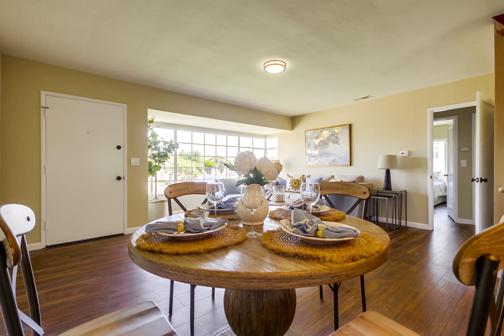 Virtual tour photo 18 of 42 for 3850 Loma Alta Dr