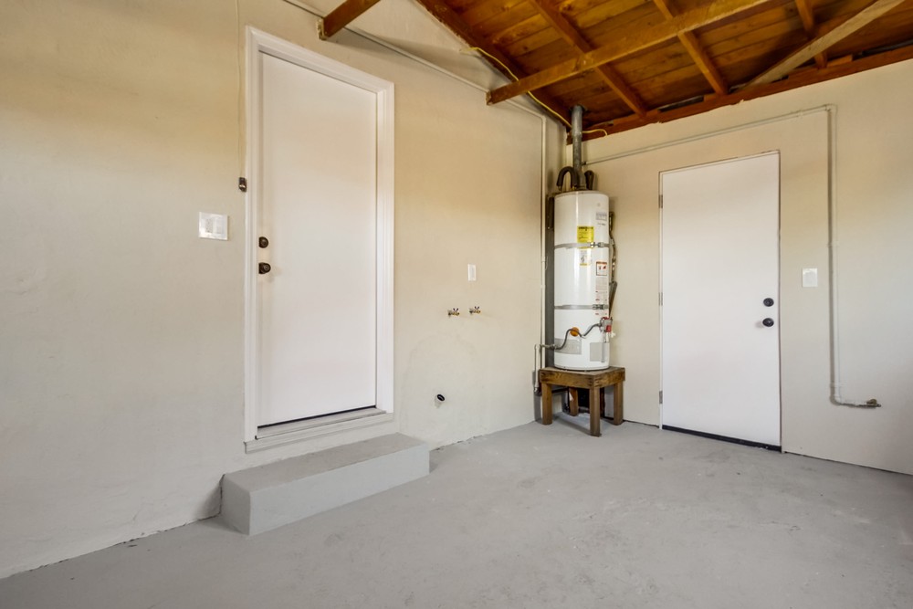 Virtual tour photo 35 of 42 for 3850 Loma Alta Dr