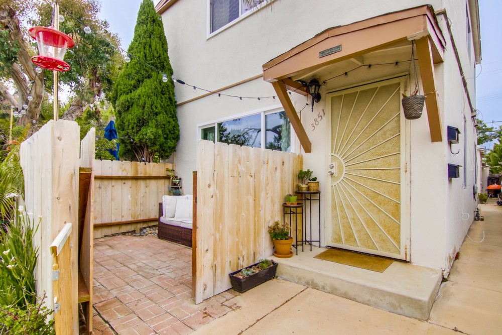 Virtual tour photo 6 of 60 for 3851 Kendall St
