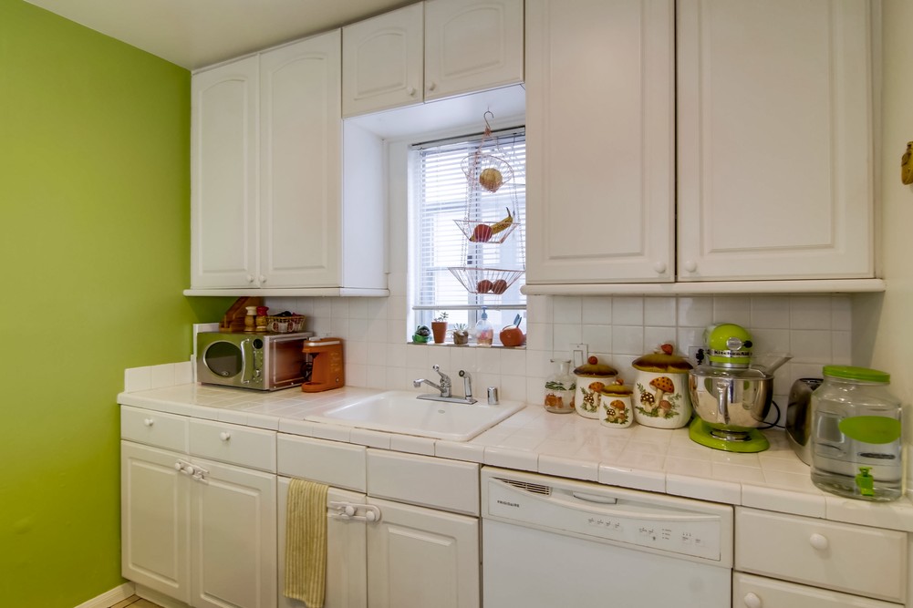 Virtual tour photo 21 of 60 for 3851 Kendall St
